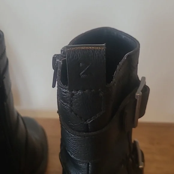 Zodiac black Gavin heeled boots - Picture 6 of 12